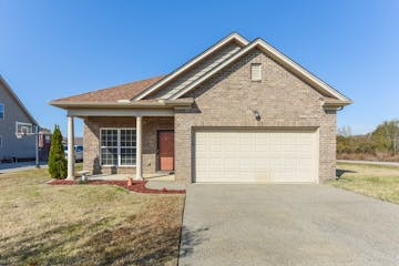 2015 Lincoln Rd Spring Hill, TN 37174